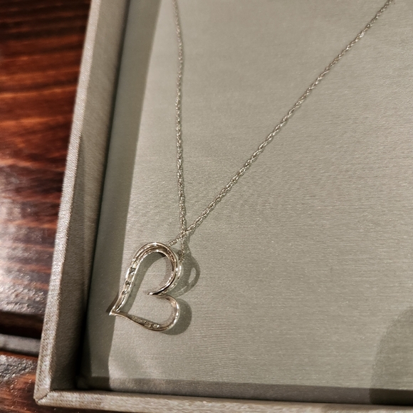 Silver Heart Necklace - Picture 2 of 3